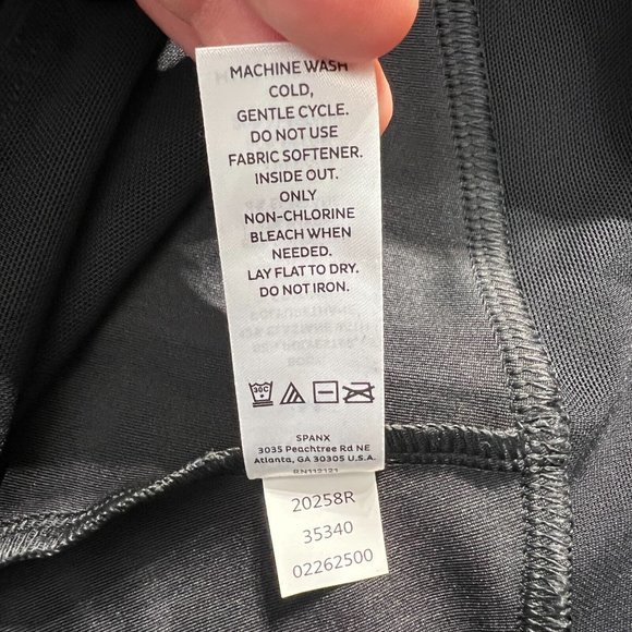 ASSETS by SPANX Faux Leather Shaping Leggings M Very Black Skinny Womens New - Picture 8 of 9